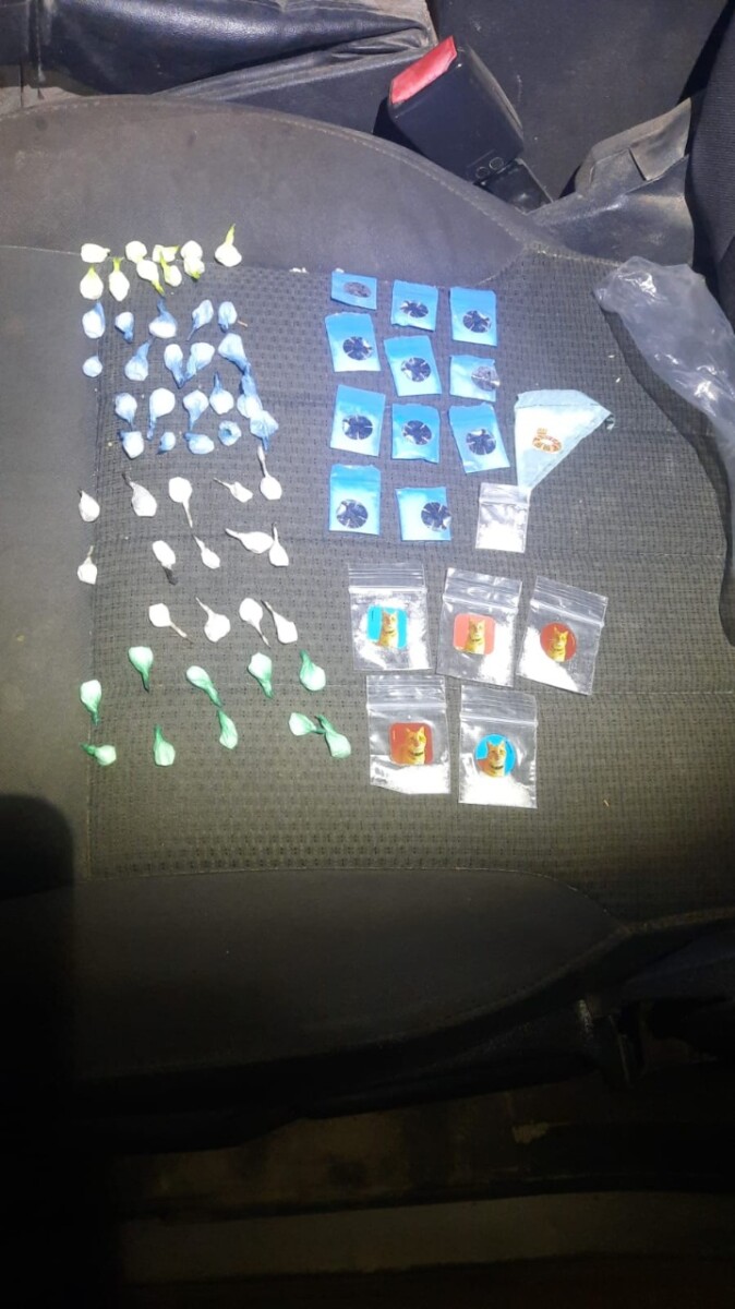 Drogas sintéticas encontradas al interior de la camioneta. Foto: Fiscalía.