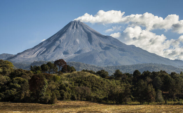 Declaran ‘alerta amarilla’ por incremento de actividad en el Volcán de Colima