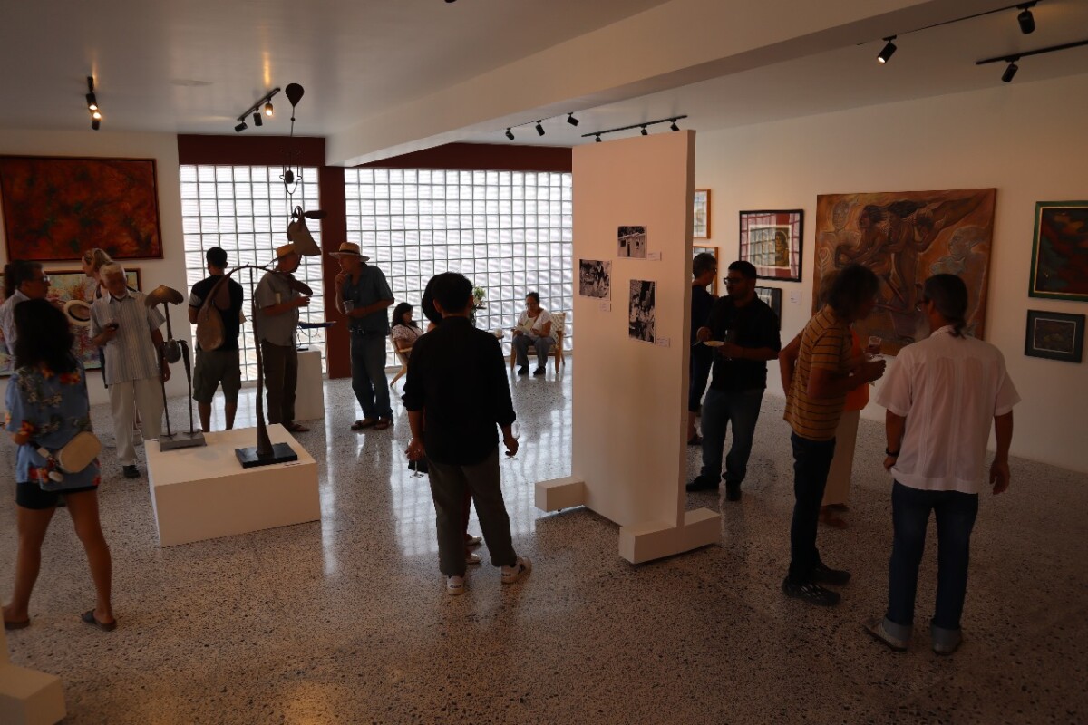 Sala donde se encuentra la exposición. Foto: Sofía Medeles.