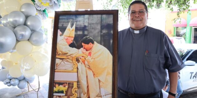Celebra Ajijic el 25 aniversario sacerdotal del padre Sergio Ramos