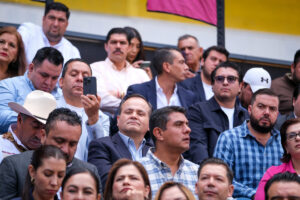 Los alcaldes de Chapala, Alejandro de Jesús Aguirre Curiel y el de Jocotepec Hugo David García Vargas estuvieron presentes en la presentación de la séptima edición de la Copa Jalisco. Foto: Cortesía.