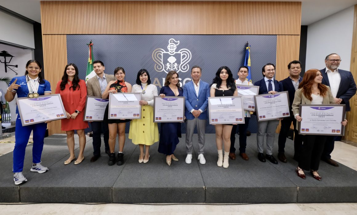 Ganadores del premio de la juventud 2025. Foto: Cortesía.