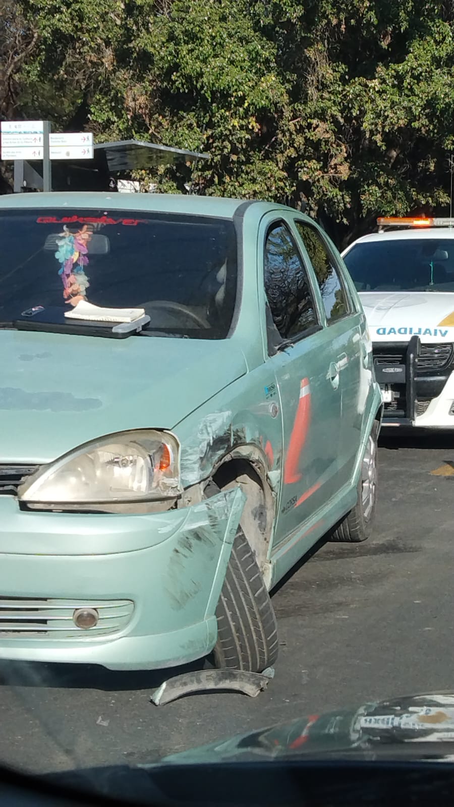 Se registra tráfico por accidente en la carretera Chapala-Jocotepec a la altura de Ajijic por la zona del supermercado El Torito.   Tome sus precauciones si conduce por la zona