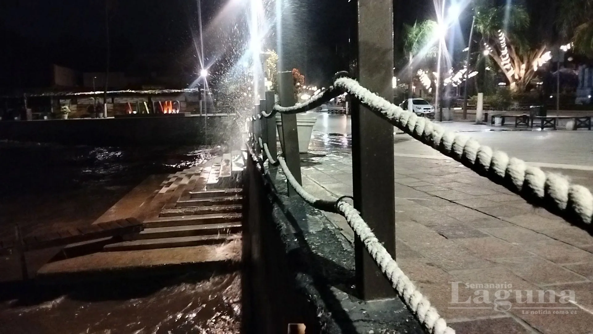 Copia-de-olas-edit.jpg