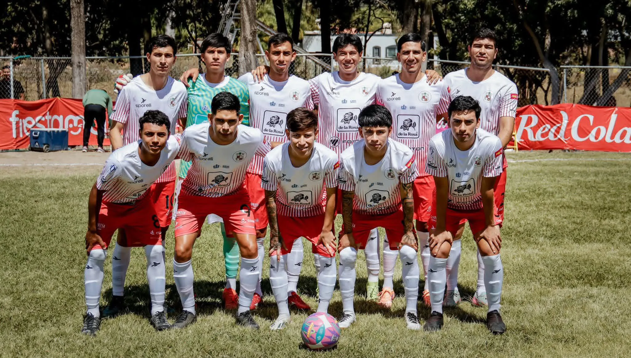 Imagen del debut de Ixtlahuacán de los Membrillos el pasado 8 de marzo, donde vencieron 7-0 a Acatic. Tras ese arranque contundente en "La Arena", el conjunto membrillense ha logrado avanzar con paso firme en la Copa Jalisco 2026. Foto: Cortesía.