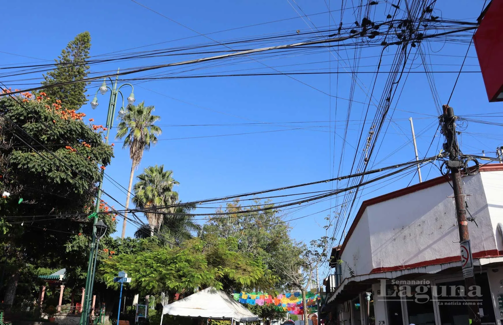 El proyecto de cableado subterráneo en Ajijic contempla la intervención de 23 manzanas. Foto: Citlaly Silva.