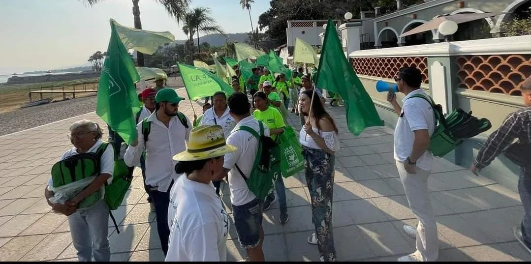 Actividades proselitistas del Partido Verde en el malecón de Chapala durante 2024. Foto: Archivo Laguna.