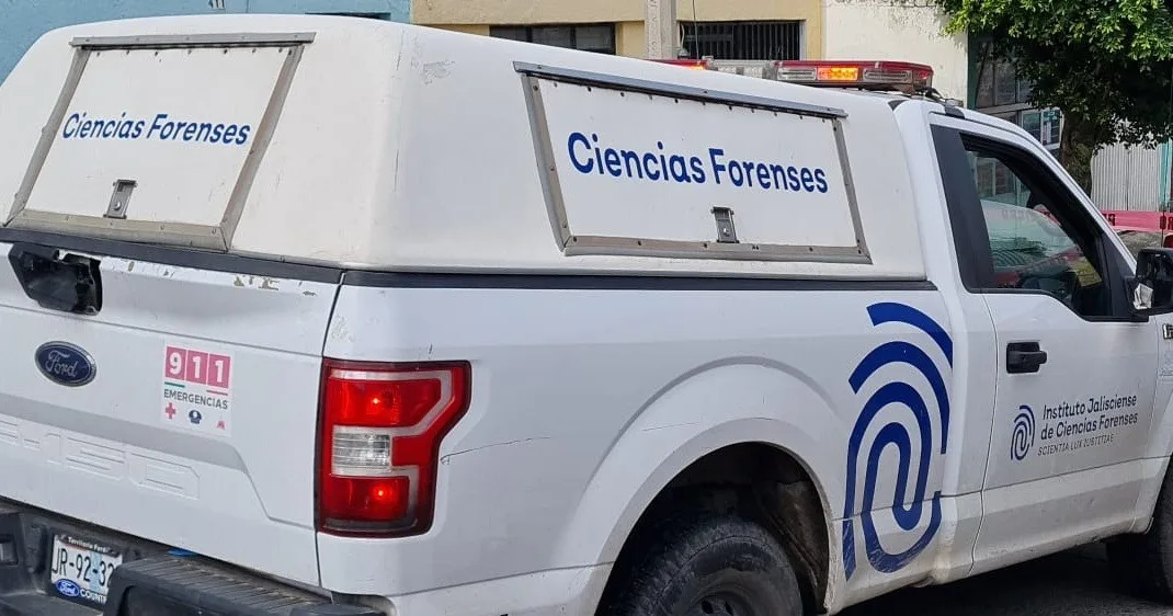 Un vehículo del Instituto Jalisciense de Ciencias Forenses (IJCF) durante un servicio. Foto: Cortesía / Imagen ilustrativa.