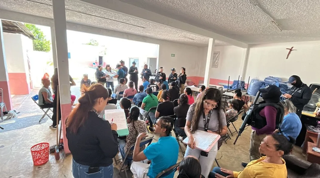 Fachada del centro de rehabilitación ubicado en la colonia La Ladrillera, en Tonalá, durante el operativo de inspección por elementos de la Fiscalía del Estado. Foto: Fiscalía de Jalisco.
