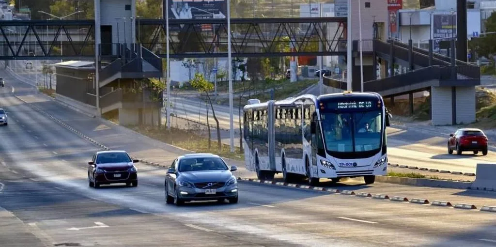 Una de las 41 nuevas unidades 100% eléctricas que operarán en el corredor de la Línea 5 Aeropuerto a partir del próximo 4 de junio. Foto: Cortesía.
