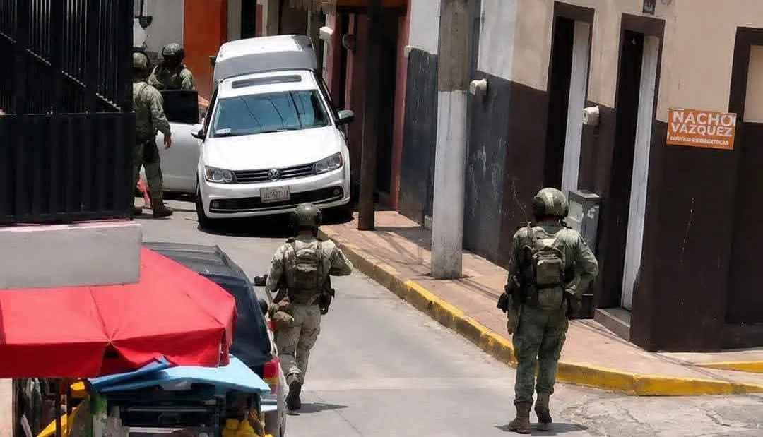 La zona centro de Atotonilco el Alto se llenó de elementos del Ejército Mexicano y de elementos de seguridad de Jalisco. Foto: Cortesía.