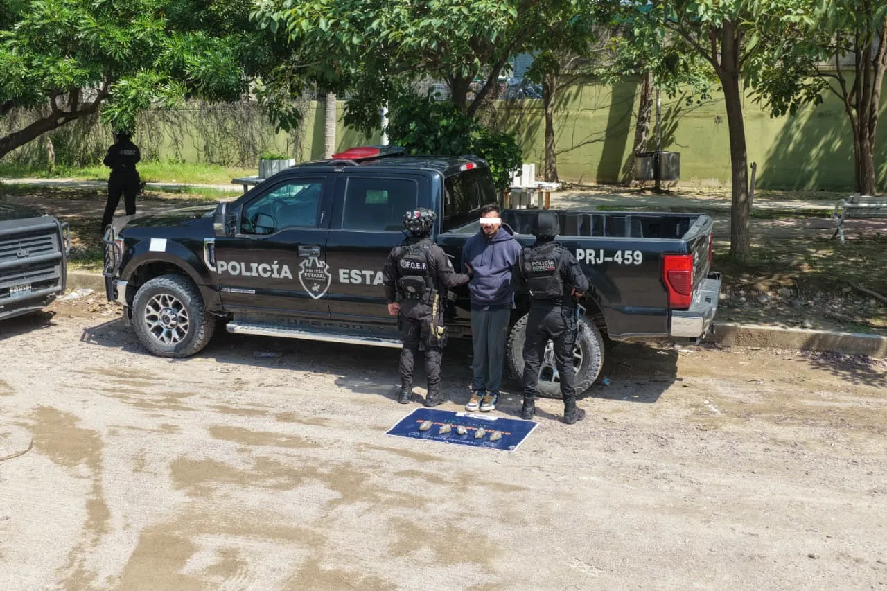 Momento en que fue asegurada la persona reclamada por Estados Unidos. Foto: Cortesía.