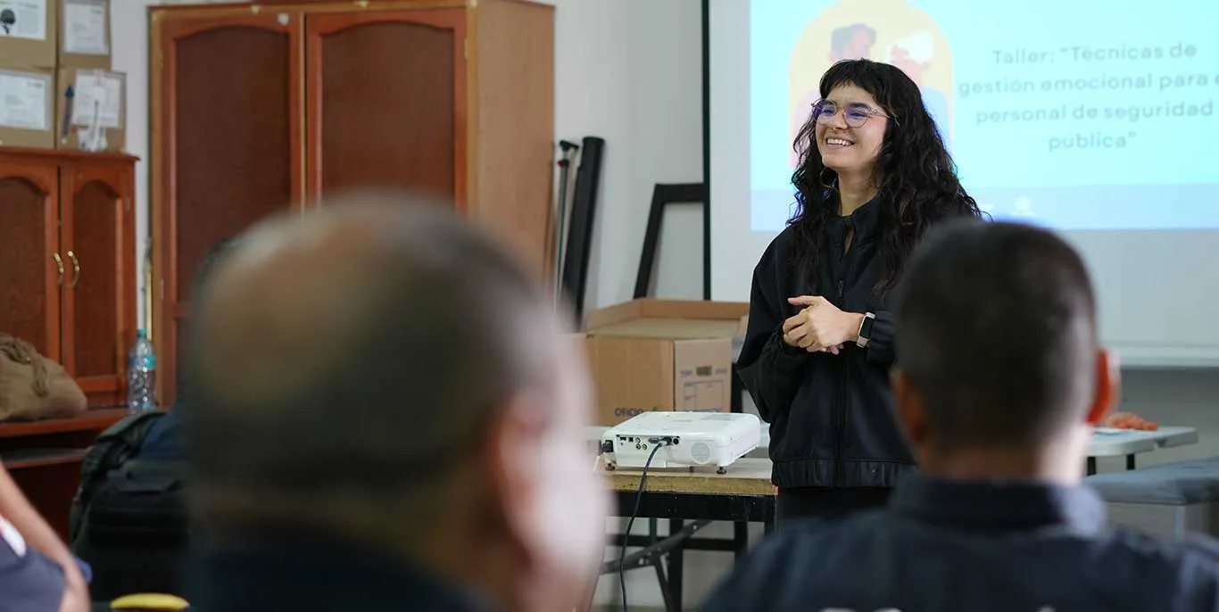Parte del taller de gestión emocional para elementos de seguridad pública de Ocotlán. Foto: Cortesía.