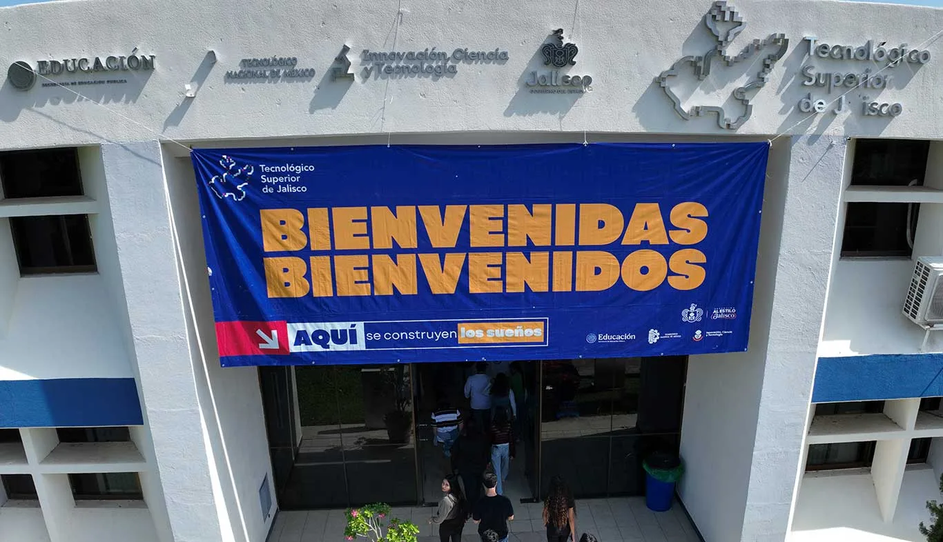 Acceso a uno de los planteles del Tecnológico Superior de Jalisco. Foto: Cortesía.