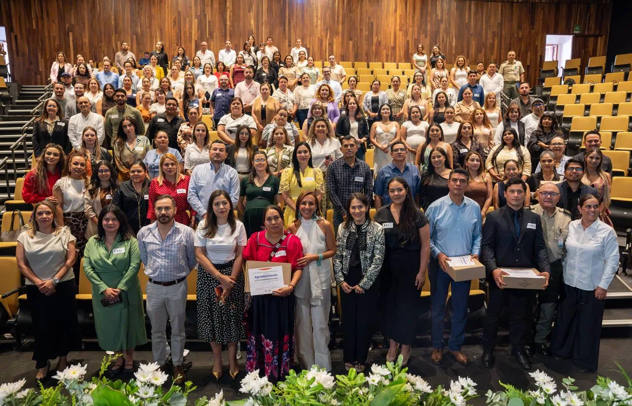 Representantes de los Sistemas DIF de los 125 municipios de Jalisco se reunieron en Chapala durante el V Foro Intermunicipal de Asistencia Social. Foto: Cortesía.