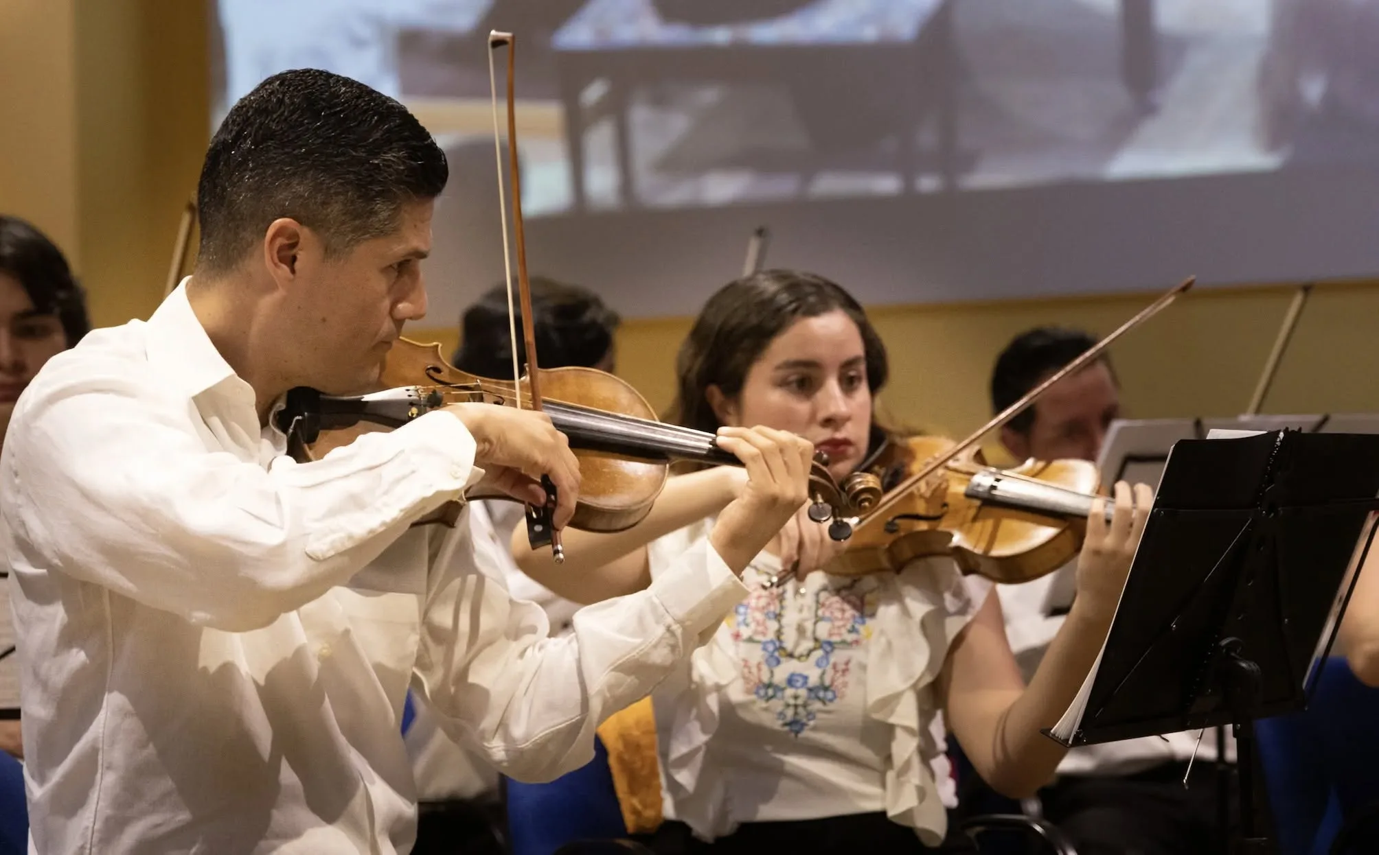 Músicos de la Orquesta del Lago de Chapala durante una presentación. Foto: Cortesía.