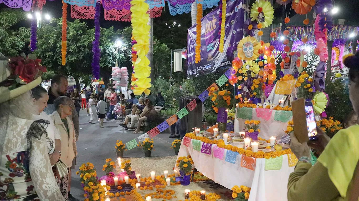 Altar instalado durante el Festival Axixic Vive 2025. Foto: Sofía Medeles.