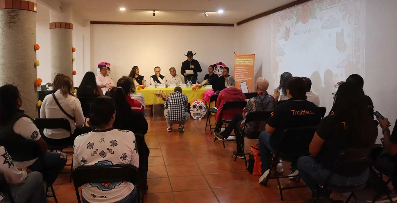 Rueda de prensa del Festival Axixic Vive, en la que se presentaron las convocatorias para las actividades de Día de Muertos. Foto: Sofía Medeles.